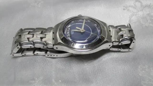 VERY COOL SWATCH WATCH IRONY BIG FARWAYS SUPER BLUE DIAL - Photo 4
