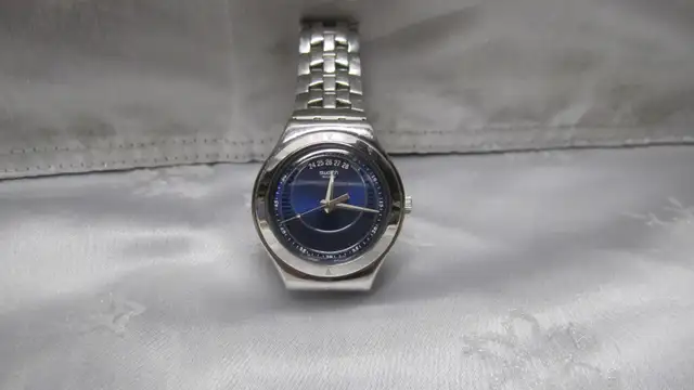 VERY COOL SWATCH WATCH IRONY BIG FARWAYS SUPER BLUE DIAL - Photo 6