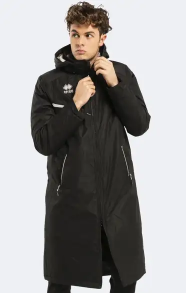 Iceland Coach Jacket - Size L last of 2025 collection.