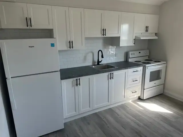 Two Bedroom Unit Available - Photo 6