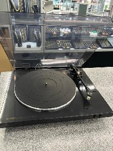 Denon DP-300F Belt Drive Turntable