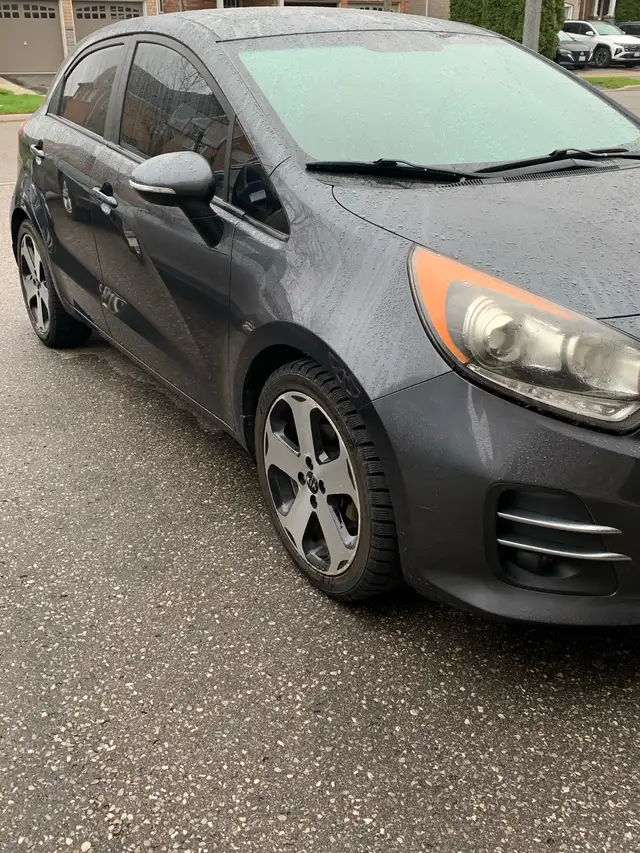 2016 Kia Rio SX Hatchback PREMIUM TRIM - Photo 3