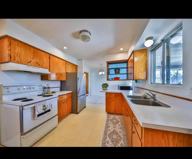 House for sale by owner Kamloops - Photo 5