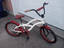 Vélo de fille de bonne qualité comme neuf $85.