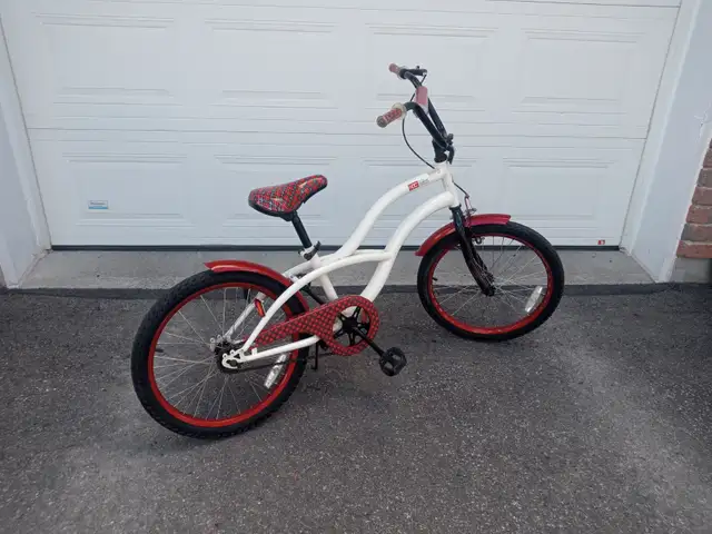 Vélo de fille de bonne qualité comme neuf $85. - Photo 2