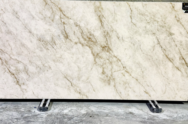 Quartz Countertop With Blue Grey Veins 437-522-8447 - Photo 2