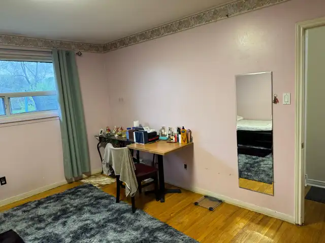 Room for Rent - Photo 3