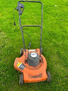 lawn mower (used)