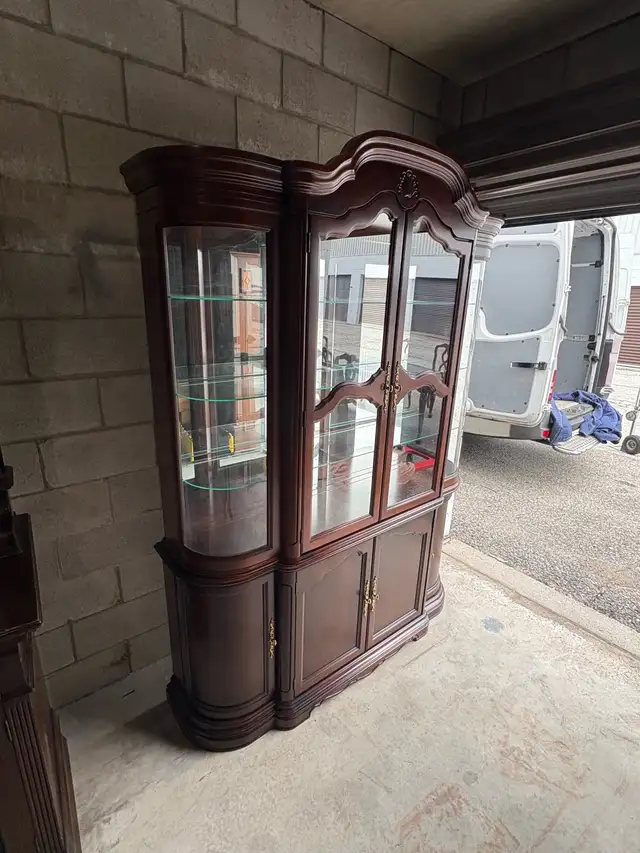 Free delivery used Vintage Wooden Curio Display Cabinet - Photo 9