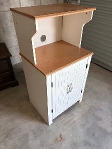 Free delivery used White and Wood Kitchen Microwave Cart - Photo 4