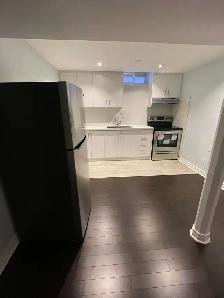 2 bed 1 bath basement for rent near Mavis and Derry Road