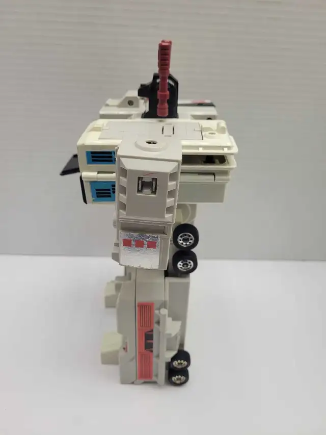 Transformers Metroplex G1 1985 Hasbro Takara - Photo 2