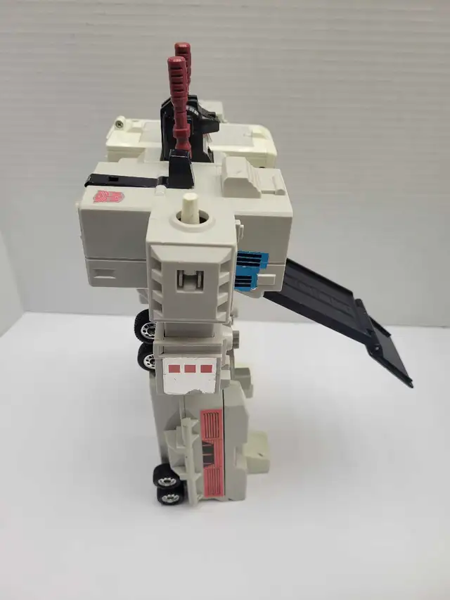 Transformers Metroplex G1 1985 Hasbro Takara - Photo 5