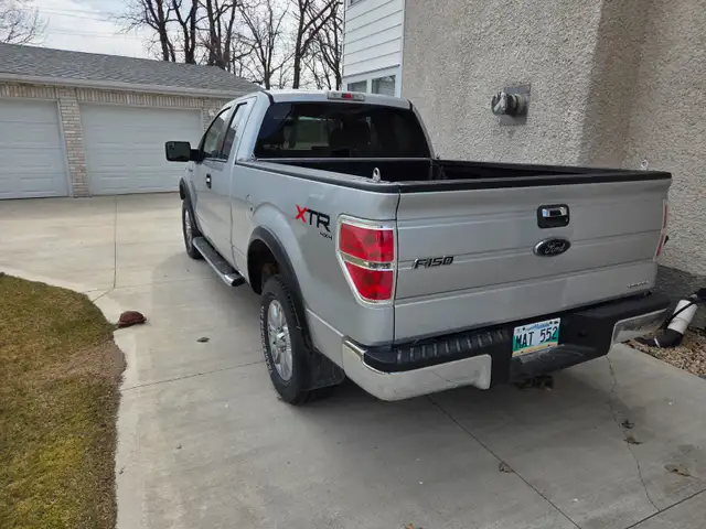 2012 F150 XLT - Photo 4