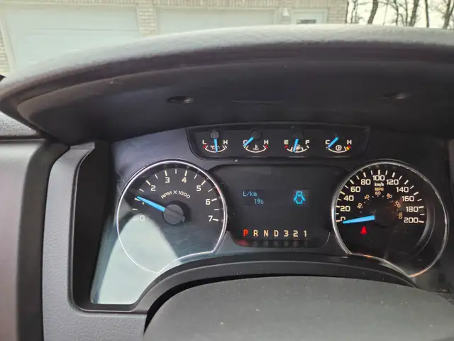2012 F150 XLT - Photo 6