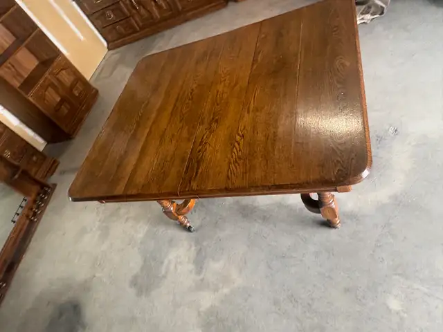 Free delivery used Antique Oak Dining Table - Photo 4