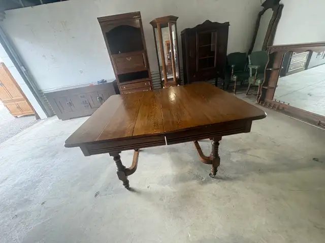 Free delivery used Antique Oak Dining Table - Photo 5
