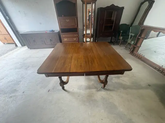 Free delivery used Antique Oak Dining Table - Photo 6