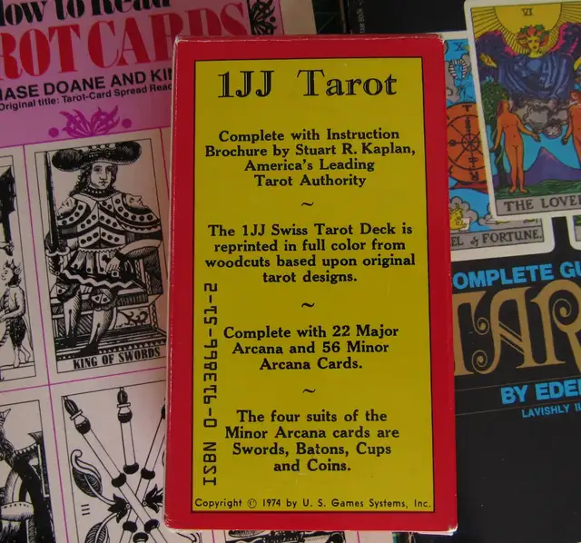 1JJ Swiss Tarot cards with books - Photo 2