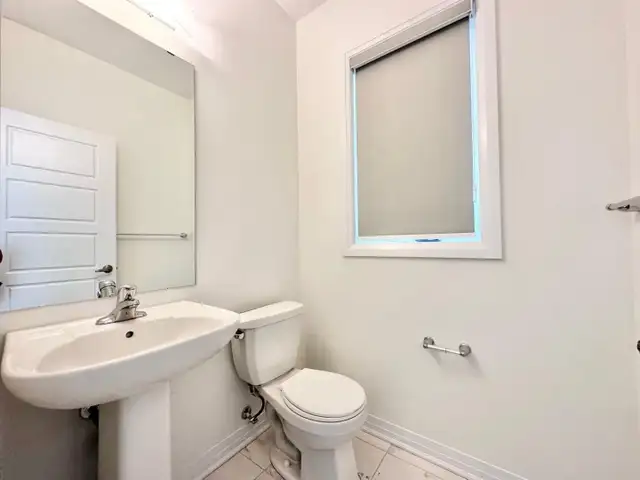 Premium 3 BR / 2.5 BA Home for Lease (July 1) – Port Crescent, W - Photo 6
