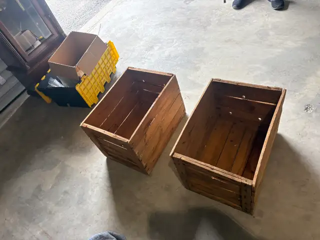 Free delivery used vintage Wooden Crates (Set of 2) - Photo 4