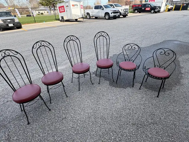 Free delivery used Set of 6 Vintage Wrought Iron Chairs - Photo 4