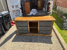 Free delivery Wooden dresser Solid Oak with 6 drawers