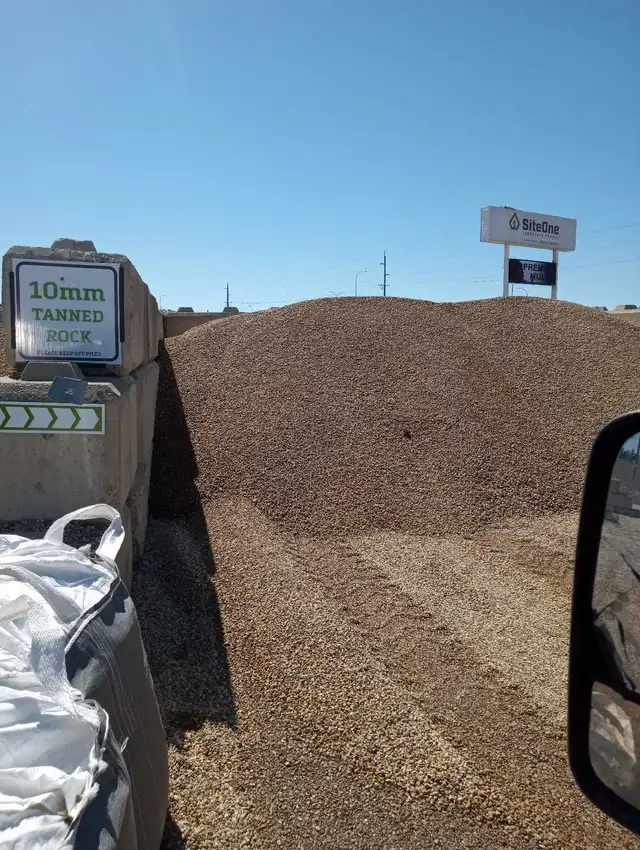 SCREENED LOAM DIRT SOIL Garden mix Washed gravel sand clay - Photo 4