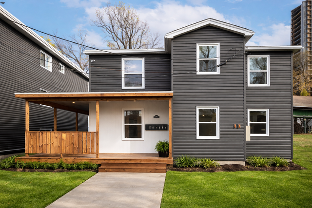 Newly Renovated Building – 2 bedroom available Now