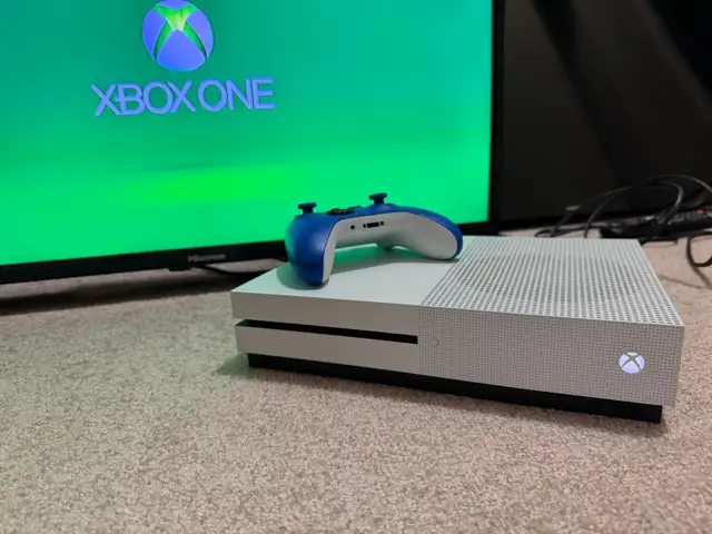 Xbox one S - Photo 2