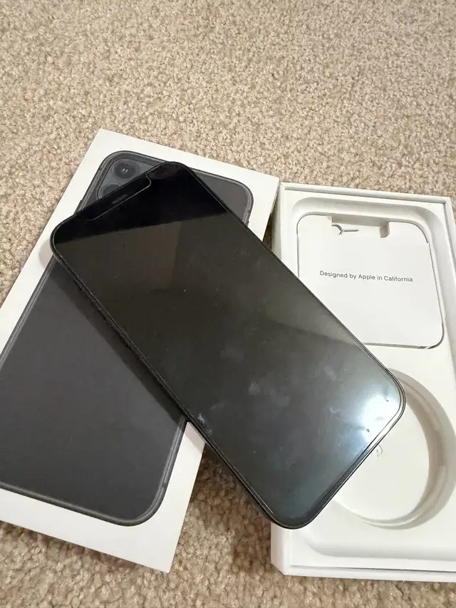 IPhone 12 - Photo 3