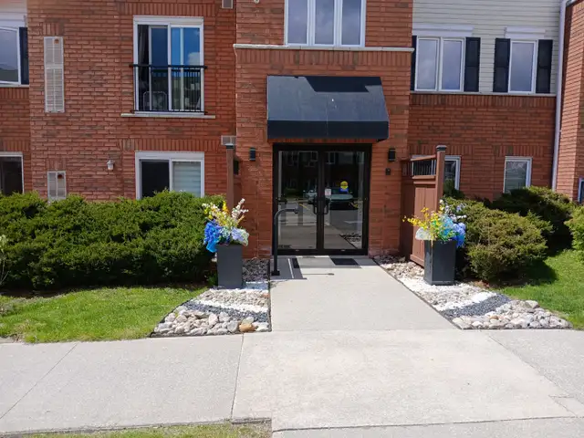 Condo APT S W Peterborough near HWY 115 - Photo 5