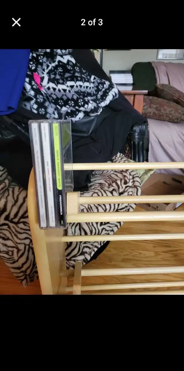 Wooden Sling Book Rack - Photo 2