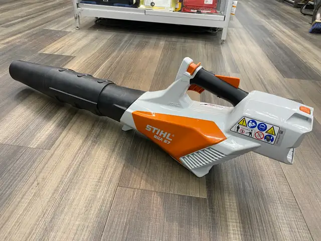 Stihl BGA 57 Leaf Blower - Photo 2