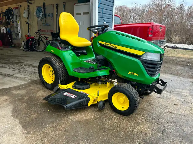 John Deere X584 Garden Tractor - Photo 2