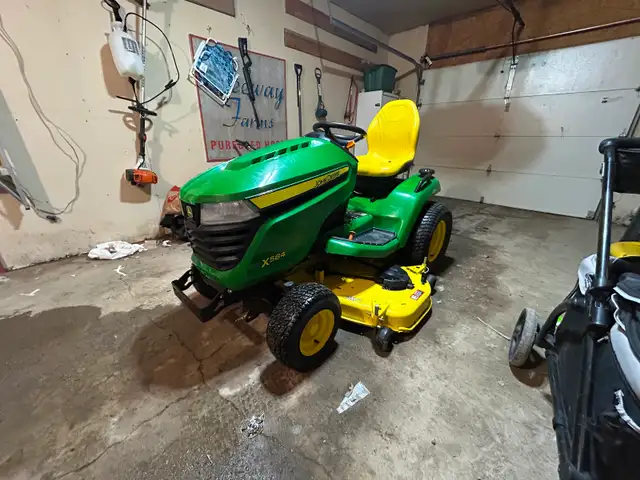 John Deere X584 Garden Tractor - Photo 5