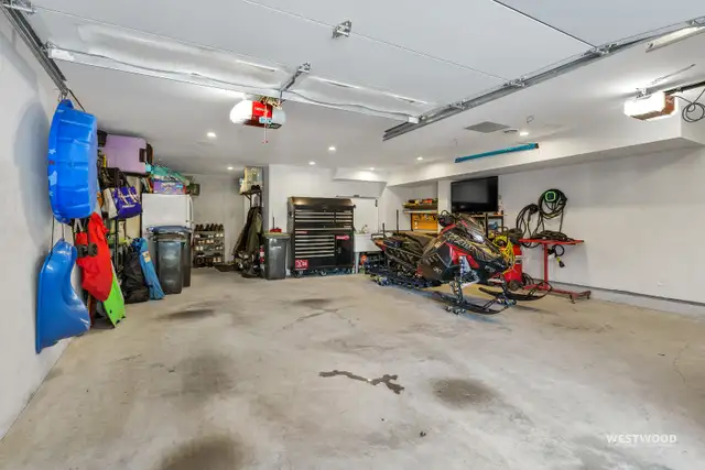 Developers own unit. Townhouse with unmatched features! - Photo 14