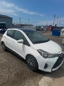 Toyota Yaris LE 2015 en super bon état!