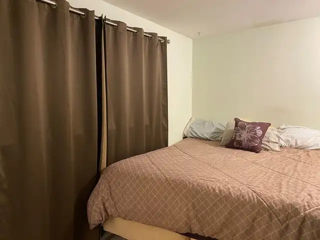 Master Bedroom For Rent Near Algonquin College - Photo 6