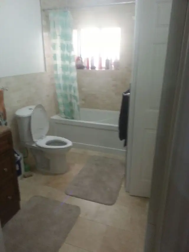 Room for Rent - Photo 2