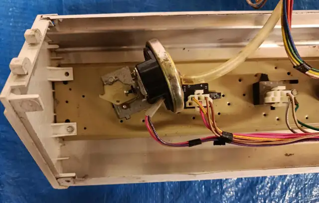 Whirlpool Washing Machine Control Panel - Photo 6