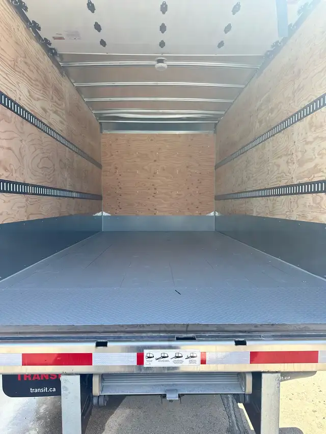 Brand New 2024 Ford F-600 Van Body - Photo 7