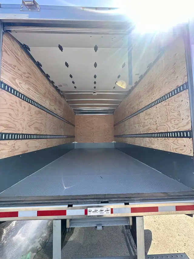 Brand New 2024 Ford F-600 Van Body - Photo 8