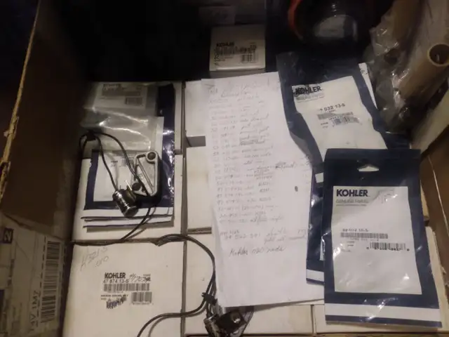 assorted Kohler parts to rebuild K321AQS and KT17QS engines - Photo 2