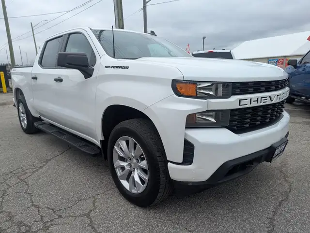2021 Chevrolet Silverado 1500 Custom WITH POWER DOWN TAILGATE! - Photo 4