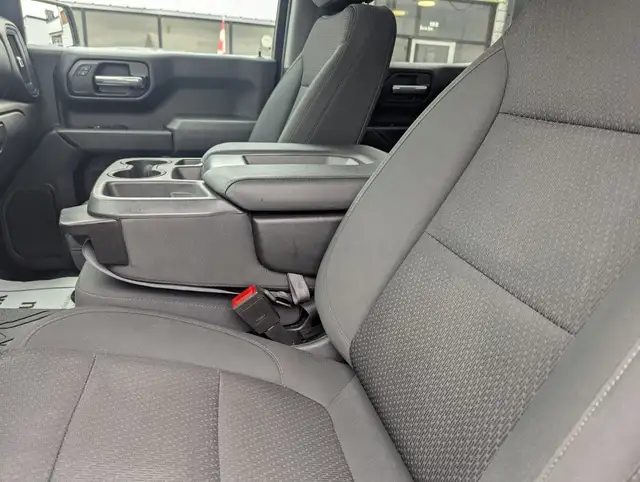 2021 Chevrolet Silverado 1500 Custom WITH POWER DOWN TAILGATE! - Photo 8