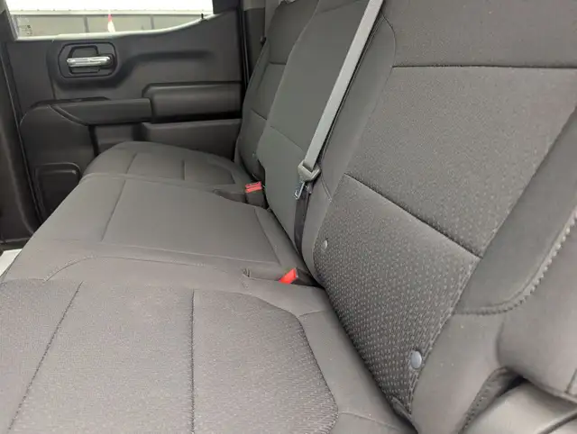 2021 Chevrolet Silverado 1500 Custom WITH POWER DOWN TAILGATE! - Photo 9