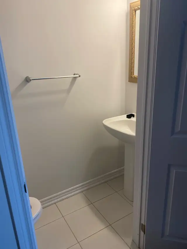 June 1-Oshawa House Rental - Photo 9