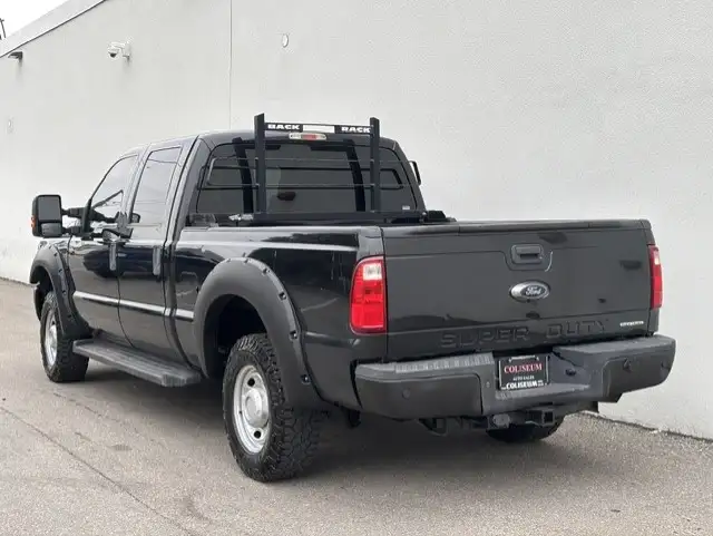 2015 Ford Super Duty F-250 SRW 4WD CREW CAB-SHORT BOX-1 OWNER- - Photo 4