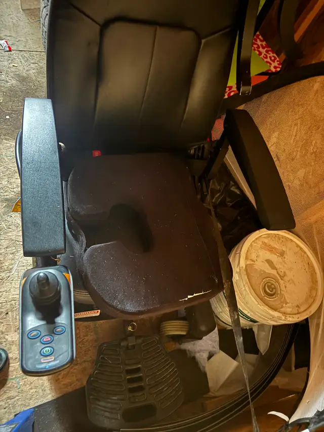 Mobility scooter - Photo 8